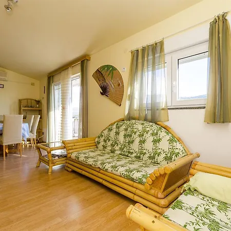 Biserka Apartment *